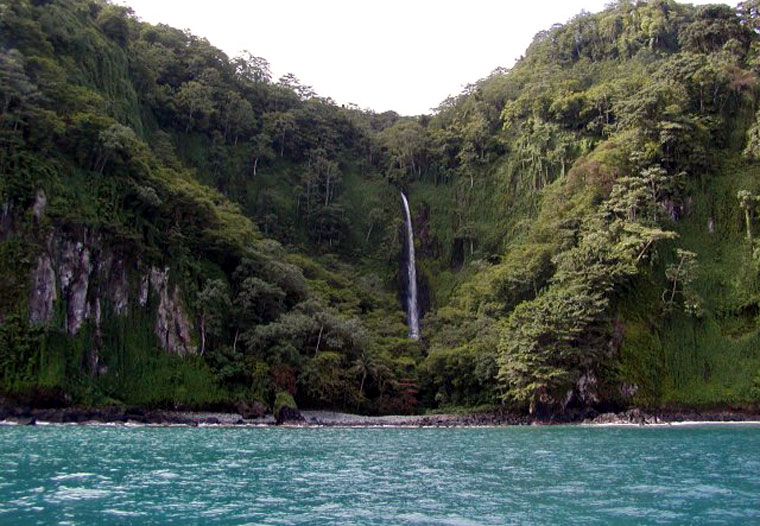 Wodospad na Wyspie Kokosowej
