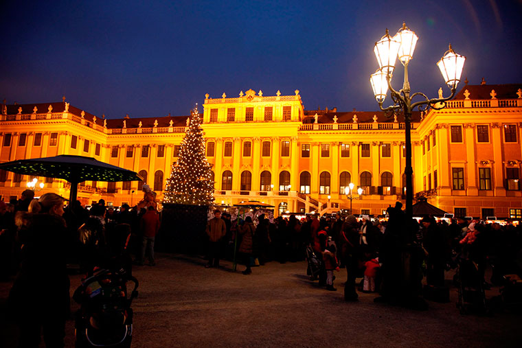 Weihnachts- und Kulturmarkt Schönbrunn