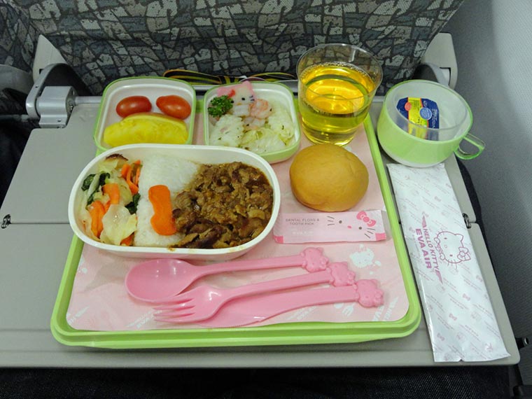 EVA Airways Hello Kitty, Posiłek w samolocie