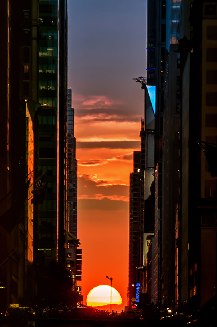 Manhattanhenge - spektakularny zachód słońca w Nowym Jorku