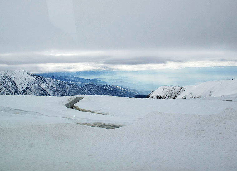 Tateyama-Kurobe Alpen Route, Japonia