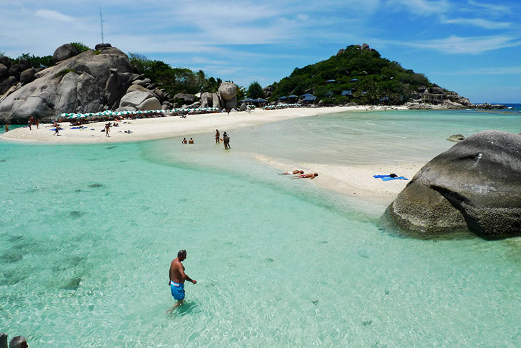 Koh Nang Yuan, mała wyspa Koh Tao. Właściwie są to 3 wyspy połączone plażą. Tajlandia