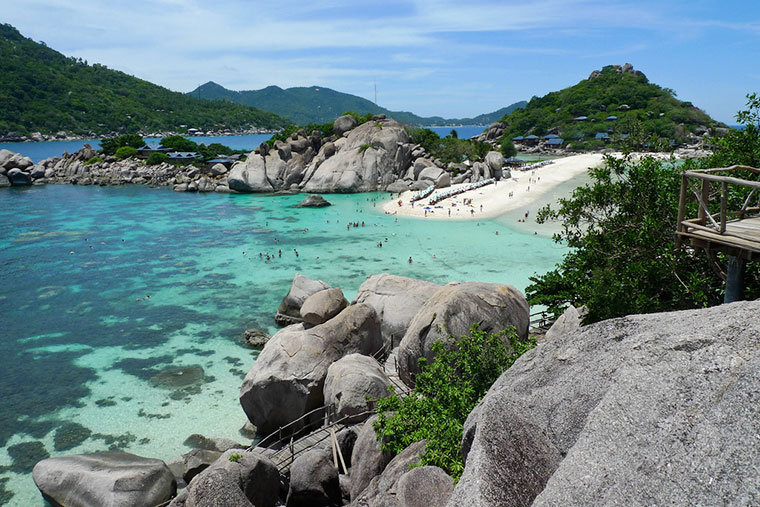 Koh Nang Yuan, mała wyspa Koh Tao. Właściwie są to 3 wyspy połączone plażą. Tajlandia